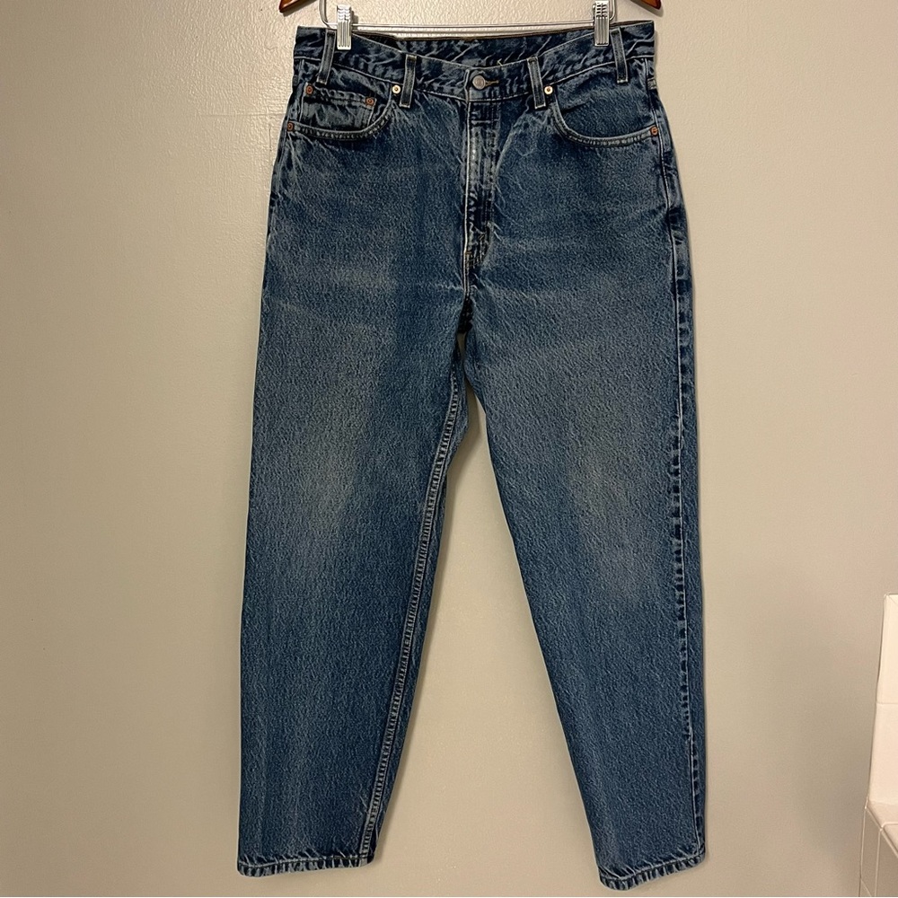 Levi’s Vintage 550 Men's Relaxed Fit Tapered Leg Med Wash Denim Jeans 36X32